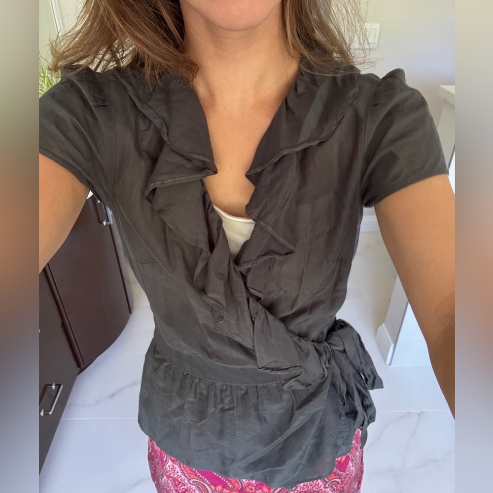 Loft Y2K Cotton and Silk Ruffled Gray Wrap Top